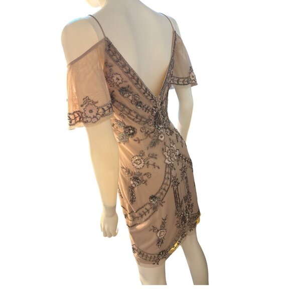 Aidan Mattox Blush Beaded Cocktail Dress Size 4 V-Neck Short Sleeve EUC - Picture 5 of 9